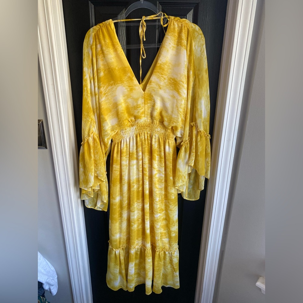 HYFVE Yellow Chiffon Wide Sleeve Open Back Maxi Dress-Size M